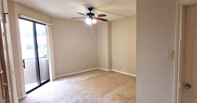 3350 Mccue Road 201, Houston, TX 77056