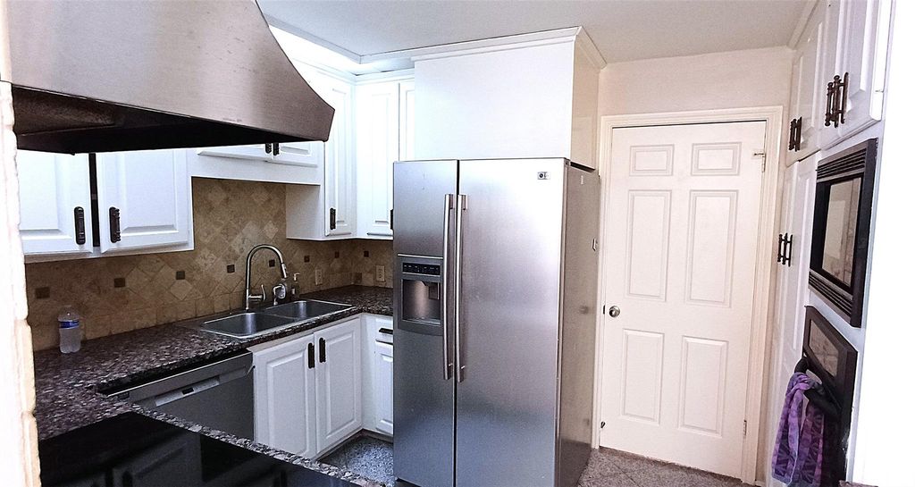 3350 Mccue Road 201, Houston, TX 77056