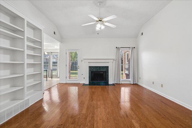 153 IRBY GLADE CV, Collierville, TN 38017