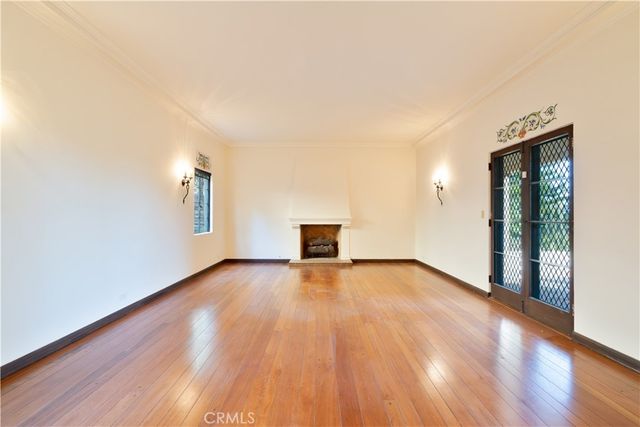 1968 N Wilton, Los Angeles, CA 90068