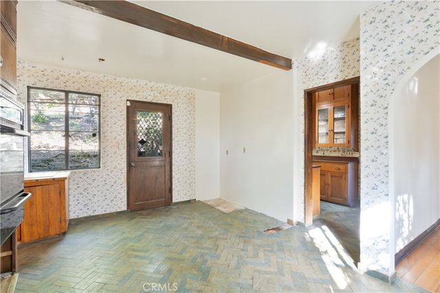 1968 N Wilton, Los Angeles, CA 90068