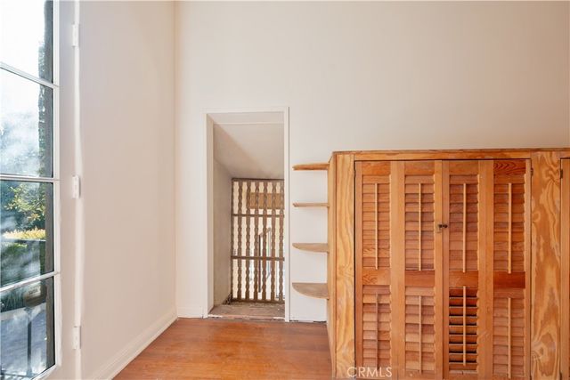 1968 N Wilton, Los Angeles, CA 90068