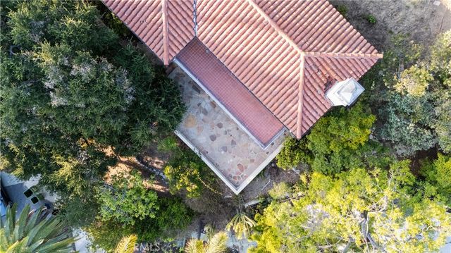 1968 N Wilton, Los Angeles, CA 90068