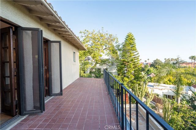 1968 N Wilton, Los Angeles, CA 90068