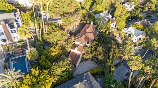 1968 N Wilton, Los Angeles, CA 90068