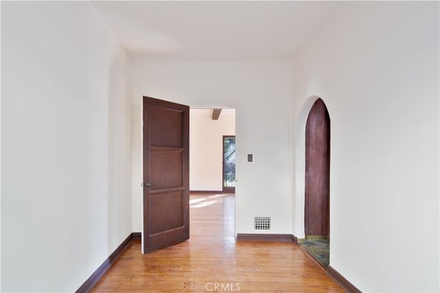 1968 N Wilton, Los Angeles, CA 90068