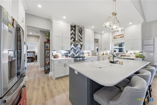 2244 W US Highway 90a, Hallettsville, TX 77964