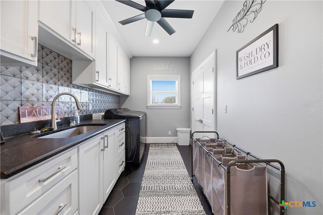 2244 W US Highway 90a, Hallettsville, TX 77964