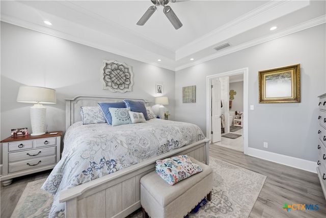 2244 W US Highway 90a, Hallettsville, TX 77964