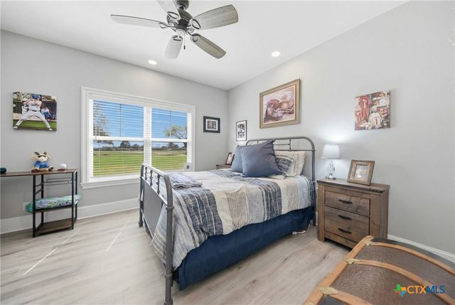 2244 W US Highway 90a, Hallettsville, TX 77964