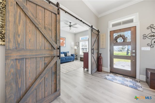 2244 W US Highway 90a, Hallettsville, TX 77964