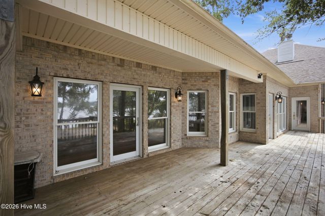 3256 Mullet Creek Place SE, Bolivia, NC 28422