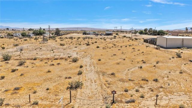 32203 Prairie, Barstow, CA 92311