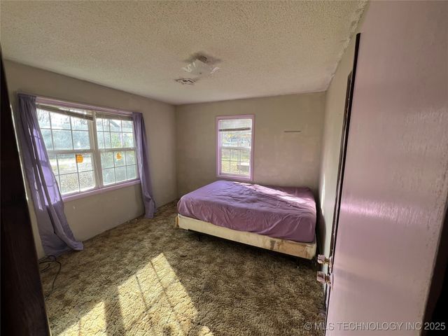 317 W Cedar Street, Stilwell, OK 74960