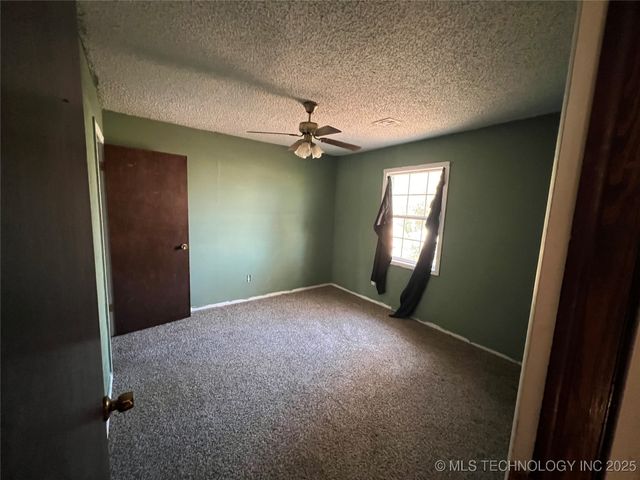 317 W Cedar Street, Stilwell, OK 74960