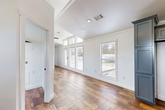 6715 Timberhaven Court, Granbury, TX 76049