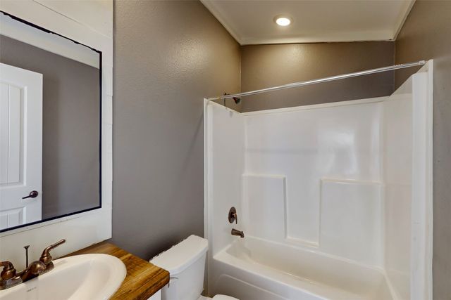 6715 Timberhaven Court, Granbury, TX 76049