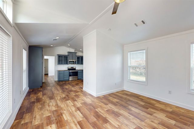 6715 Timberhaven Court, Granbury, TX 76049