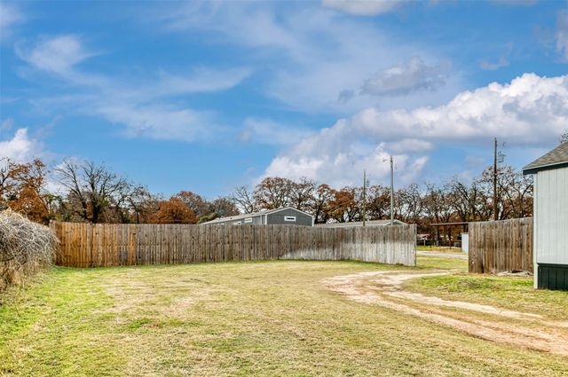 6715 Timberhaven Court, Granbury, TX 76049