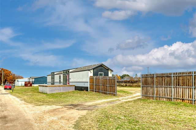 6715 Timberhaven Court, Granbury, TX 76049