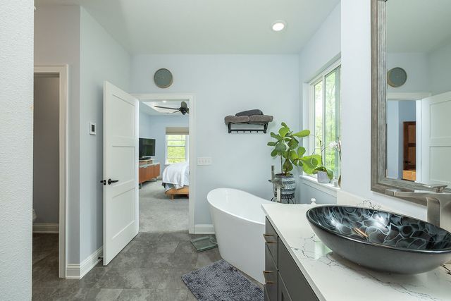 14 Kilbernie Lane, Bella Vista, AR 72715