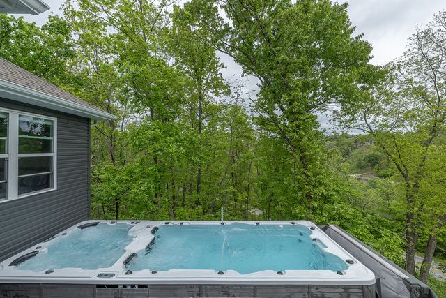 14 Kilbernie Lane, Bella Vista, AR 72715