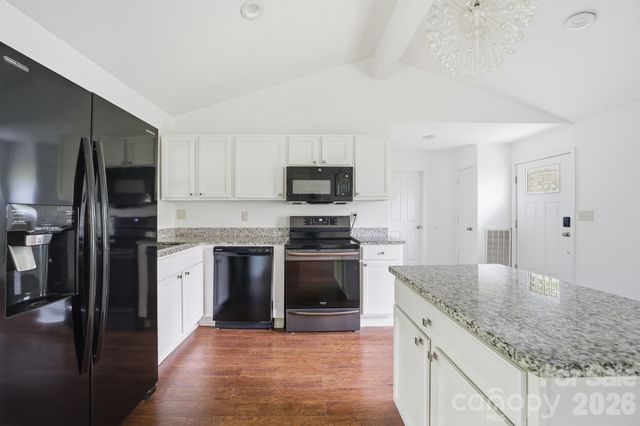 219 Breezewood Drive, Charlotte, NC 28262