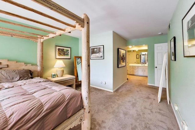 3 The Court Of Harborside Court 208, Northbrook, IL 60062