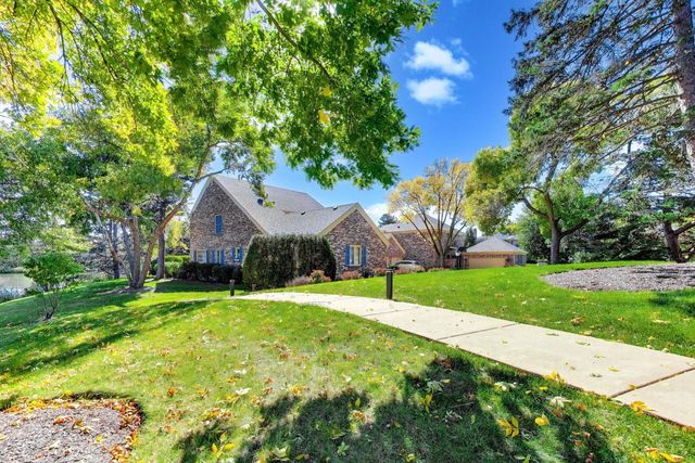 3 The Court Of Harborside Court 208, Northbrook, IL 60062