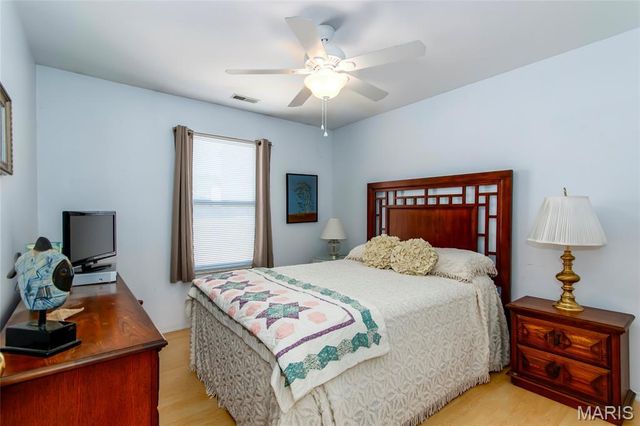 1537 Whispering Creek Drive, Ballwin, MO 63021