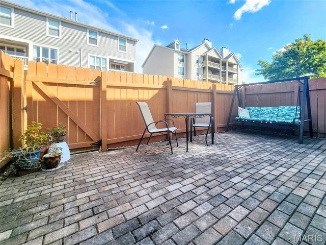 1537 Whispering Creek Drive, Ballwin, MO 63021