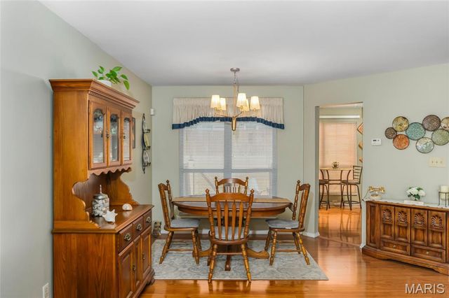 1537 Whispering Creek Drive, Ballwin, MO 63021