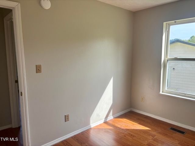 144 Kitty Cole Lane, Dungannon, VA 24245