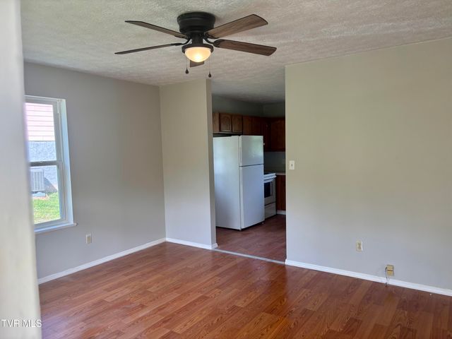 144 Kitty Cole Lane, Dungannon, VA 24245