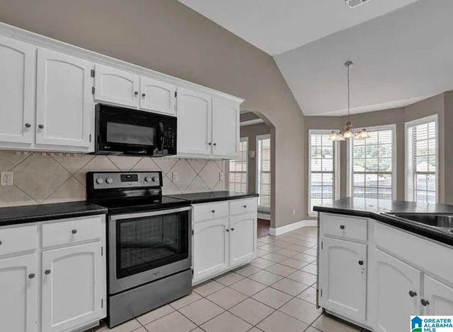 5457 VIRGINIA WAY, Bessemer, AL 35022