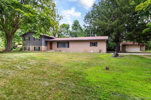 7580 Thornwood Street, Canton, MI 48187