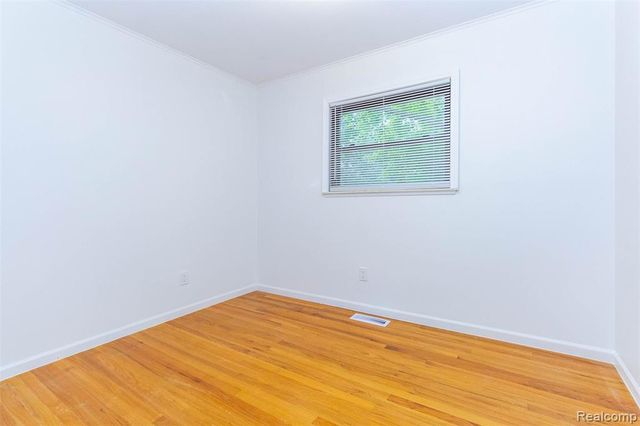 7580 Thornwood Street, Canton, MI 48187