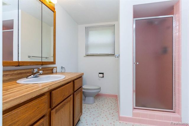 7580 Thornwood Street, Canton, MI 48187