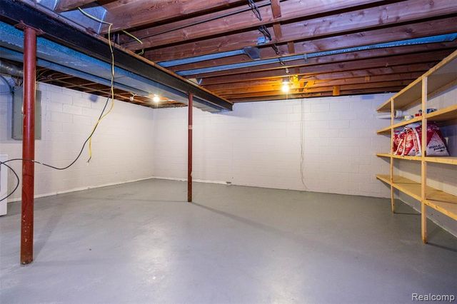 7580 Thornwood Street, Canton, MI 48187