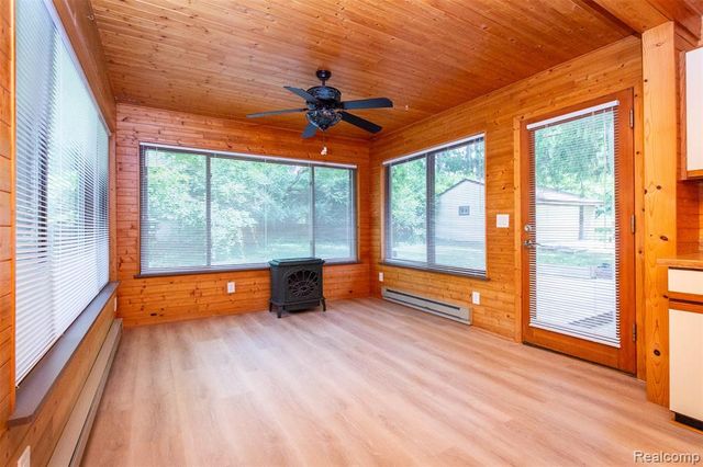 7580 Thornwood Street, Canton, MI 48187