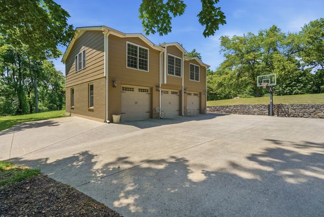 674 Hill Rd, Brentwood, TN 37027