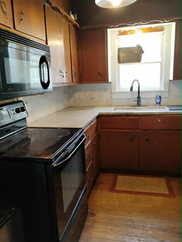 763 Frontier Street, Bowie, TX 76230