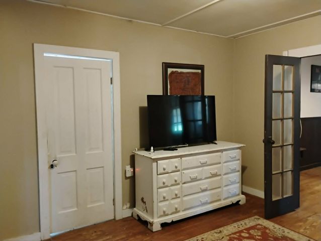 763 Frontier Street, Bowie, TX 76230