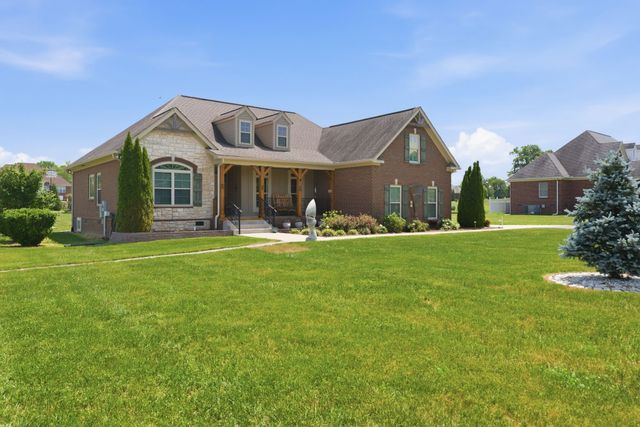 3043 Cross Gate Ln, Columbia, TN 38401