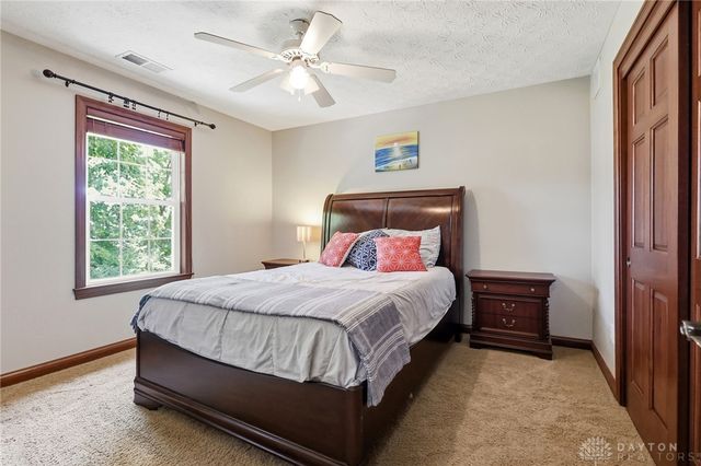 1927 Cider Mill Way, Tipp City, OH 45371