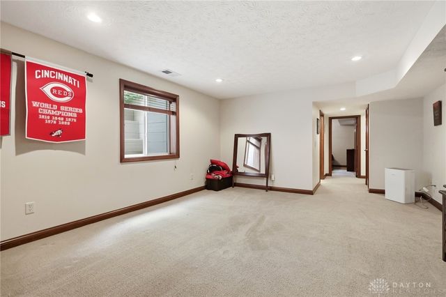 1927 Cider Mill Way, Tipp City, OH 45371