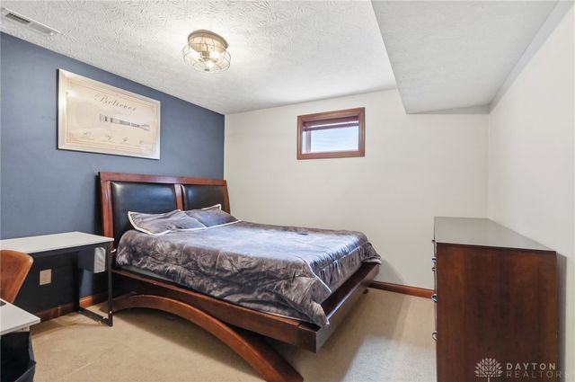 1927 Cider Mill Way, Tipp City, OH 45371