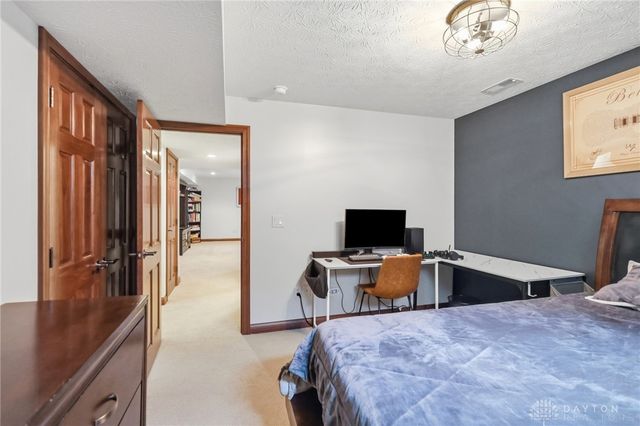 1927 Cider Mill Way, Tipp City, OH 45371
