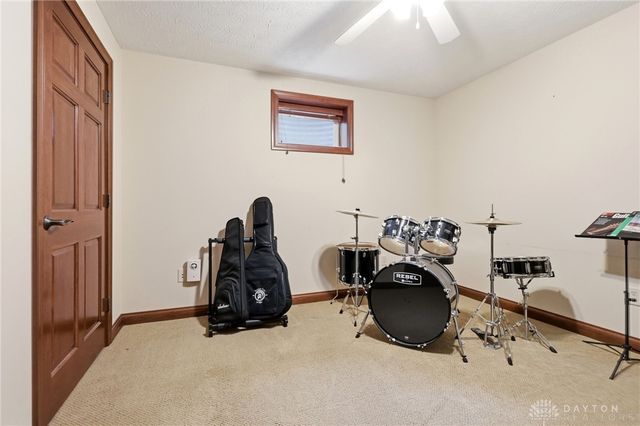 1927 Cider Mill Way, Tipp City, OH 45371