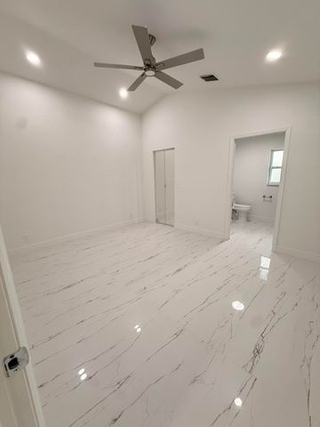 14817 97th Road N, West Palm Beach, FL 33412